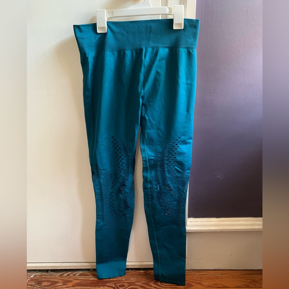 Fabletics Capri Leggings